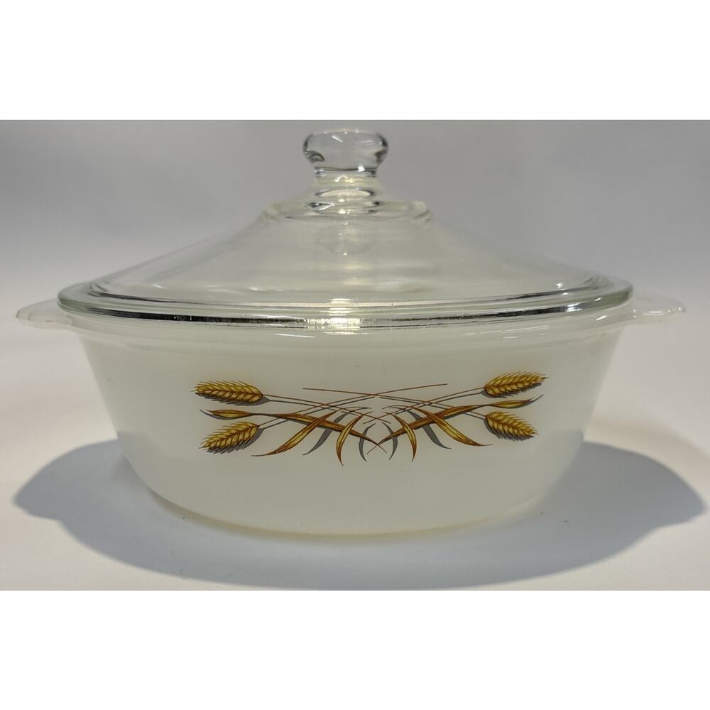 Fire King Anchor Hocking Casserole Amber Wheat Pattern 1.5 Qt w/ Lid